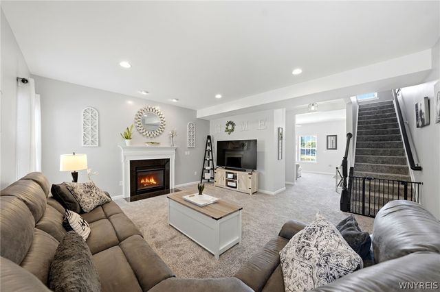 5789 Willow Creek Lane, Cambria, NY 14132