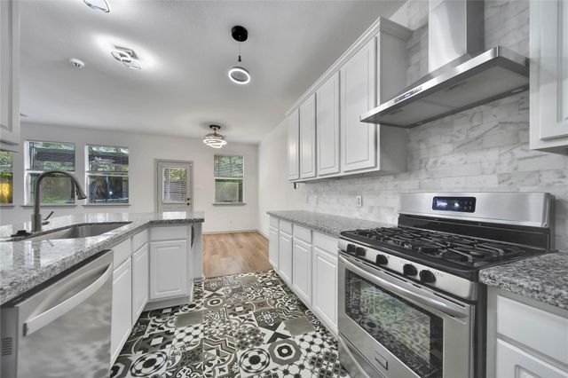 26 Peachridge Place, Spring, TX 77382