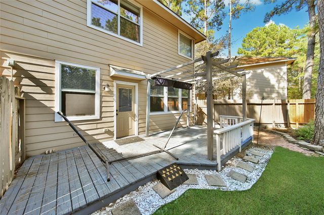 26 Peachridge Place, Spring, TX 77382