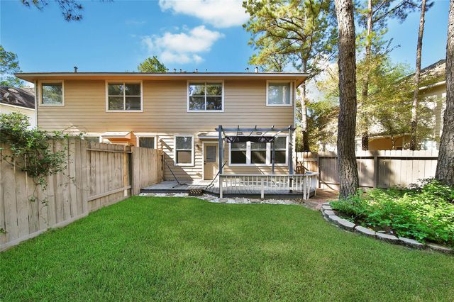 26 Peachridge Place, Spring, TX 77382