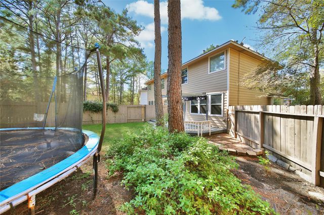 26 Peachridge Place, Spring, TX 77382