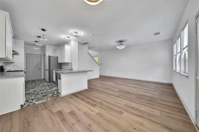 26 Peachridge Place, Spring, TX 77382