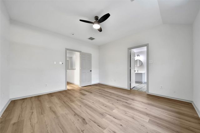 26 Peachridge Place, Spring, TX 77382