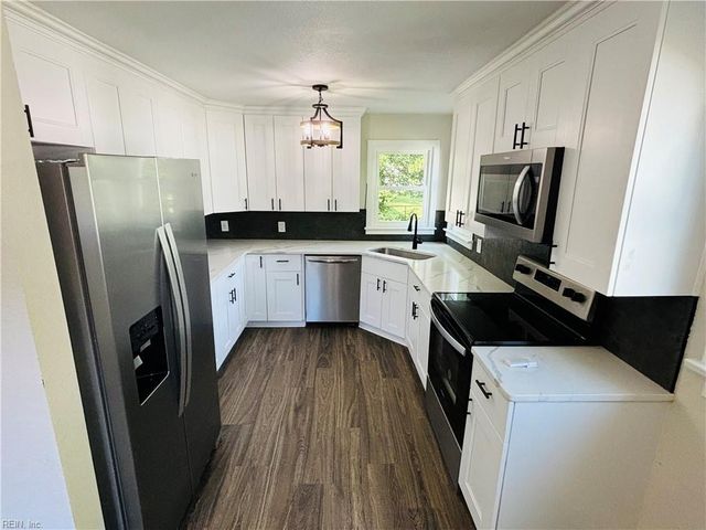 2331 Azalea AVE, Portsmouth, VA 23704