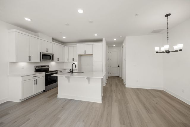 301 Lynwood Station Boulevard, Mount Juliet, TN 37122