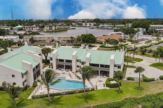 412 Southwind Drive E2, North Palm Beach, FL 33408