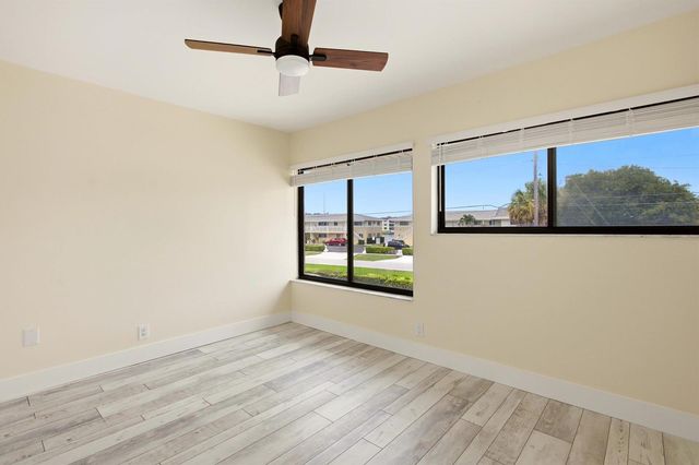 412 Southwind Drive E2, North Palm Beach, FL 33408