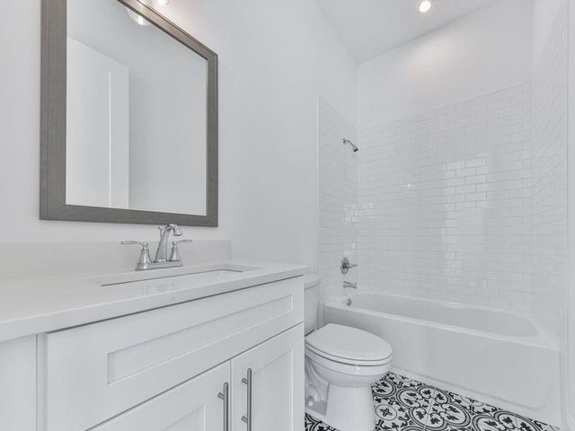 150 Fowler Street 300, Woodstock, GA 30188