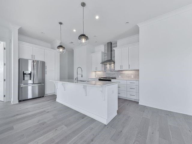 150 Fowler Street 300, Woodstock, GA 30188