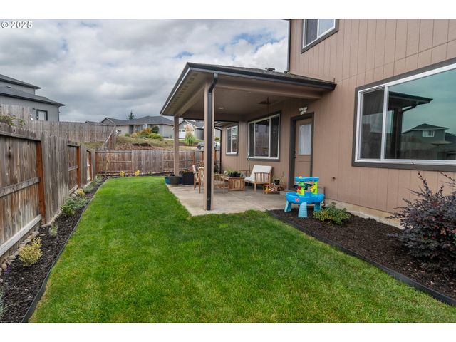 180 BRADY Ln, Roseburg, OR 97471