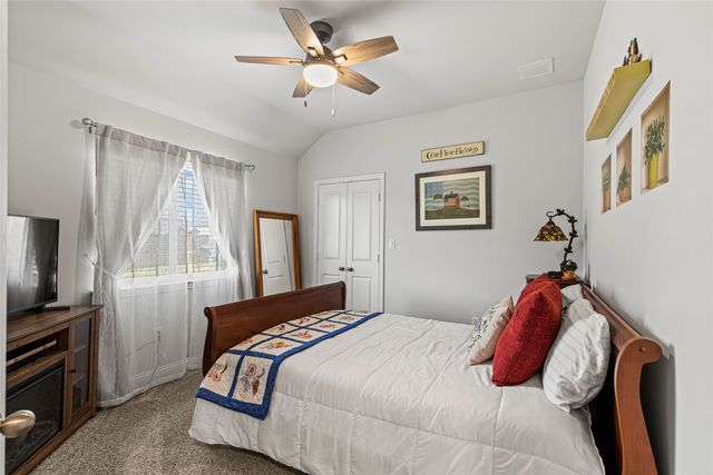 104 Kens Court, Pilot Point, TX 76258