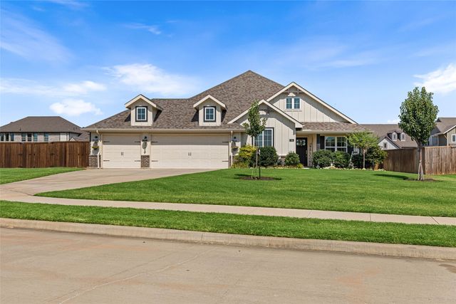 104 Kens Court, Pilot Point, TX 76258