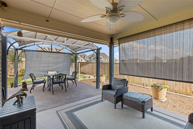 104 Kens Court, Pilot Point, TX 76258