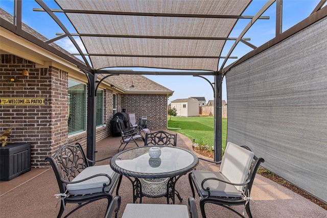 104 Kens Court, Pilot Point, TX 76258
