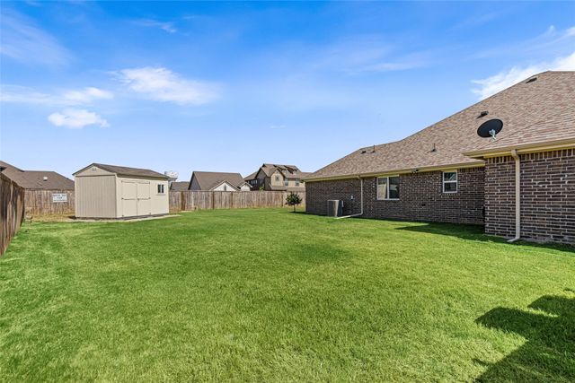 104 Kens Court, Pilot Point, TX 76258