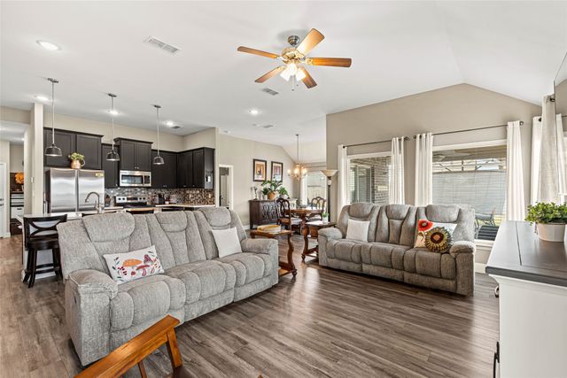 104 Kens Court, Pilot Point, TX 76258
