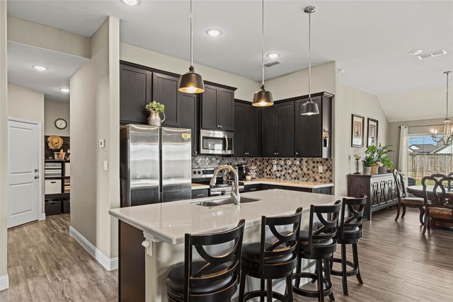 104 Kens Court, Pilot Point, TX 76258