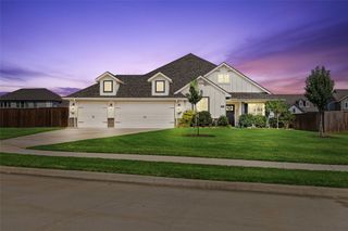 104 Kens Court, Pilot Point, TX 76258