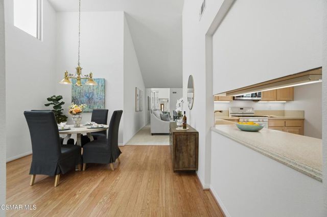 624 Woodlawn Drive, Thousand Oaks, CA 91360