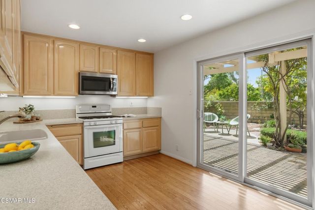 624 Woodlawn Drive, Thousand Oaks, CA 91360