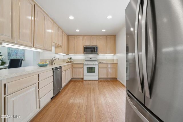 624 Woodlawn Drive, Thousand Oaks, CA 91360