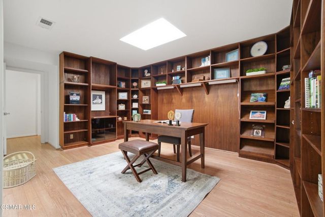 624 Woodlawn Drive, Thousand Oaks, CA 91360