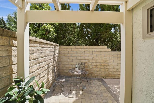 624 Woodlawn Drive, Thousand Oaks, CA 91360