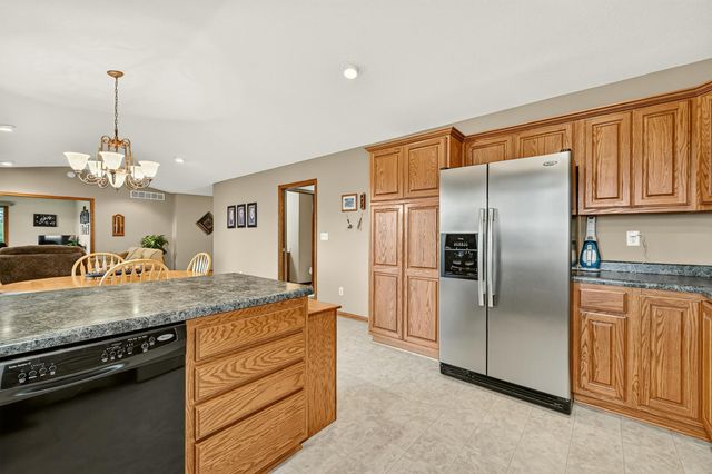 905 22nd Street NE, Kasson, MN 55944