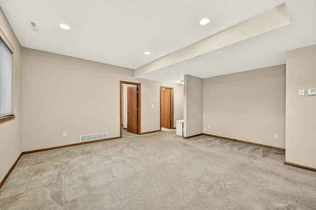905 22nd Street NE, Kasson, MN 55944
