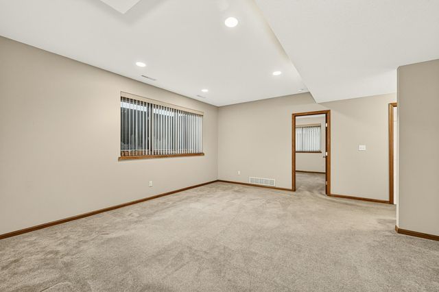 905 22nd Street NE, Kasson, MN 55944