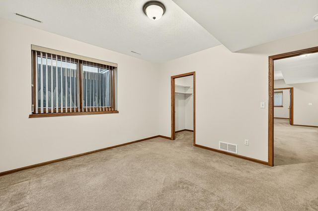 905 22nd Street NE, Kasson, MN 55944