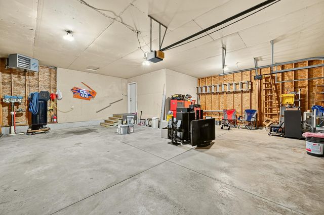 905 22nd Street NE, Kasson, MN 55944