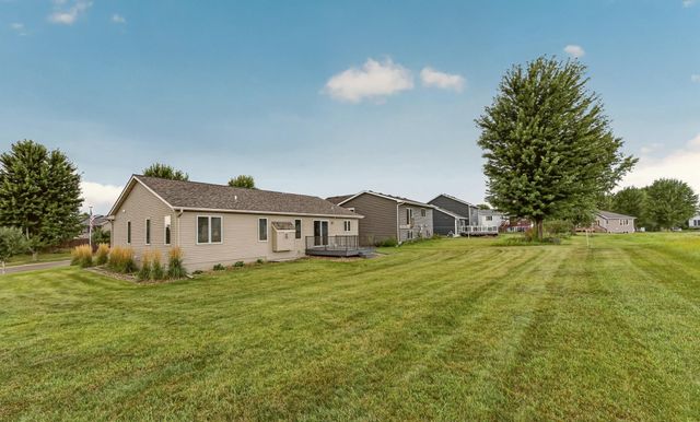 905 22nd Street NE, Kasson, MN 55944