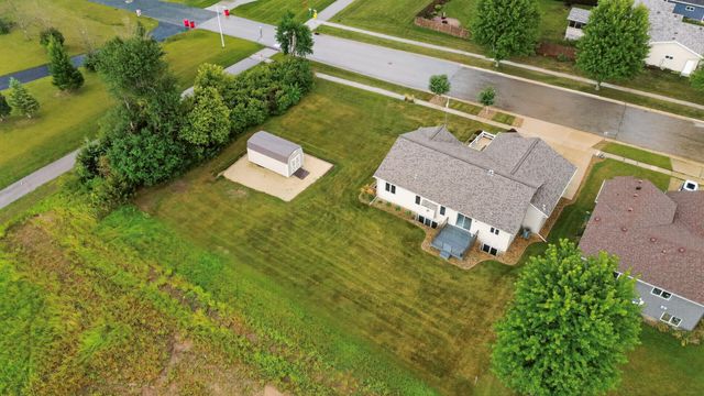 905 22nd Street NE, Kasson, MN 55944