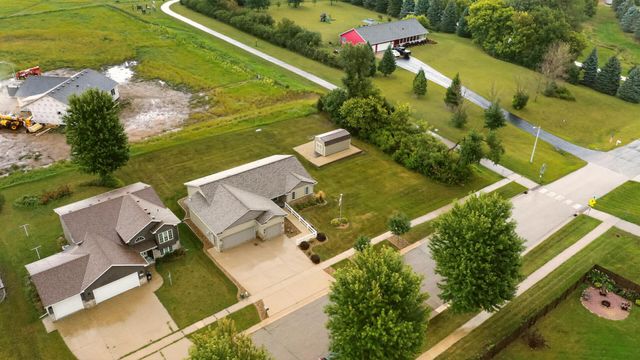 905 22nd Street NE, Kasson, MN 55944