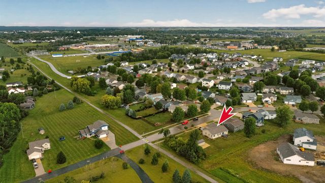 905 22nd Street NE, Kasson, MN 55944
