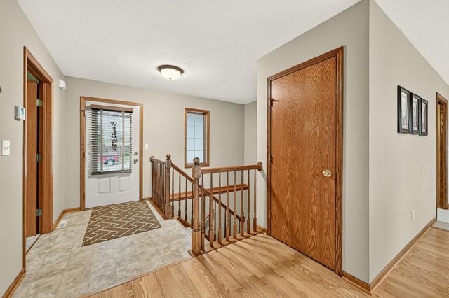 905 22nd Street NE, Kasson, MN 55944