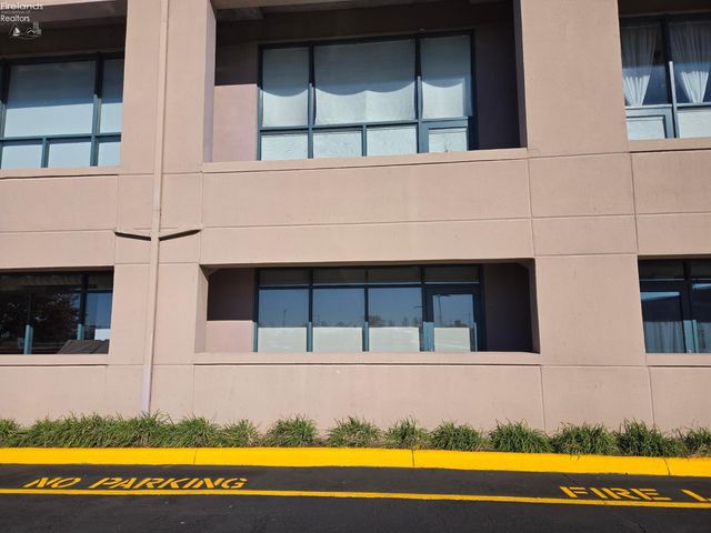 401 W Shoreline Dr Unit 108, Sandusky, OH 44870