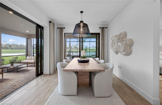 2103 Freemont WAY, Naples, FL 34120