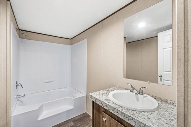 2171 Wartrace Highway, Pleasant Shade, TN 37145