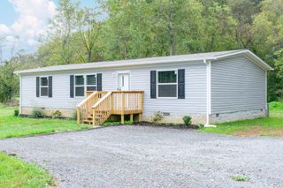2171 Wartrace Highway, Pleasant Shade, TN 37145