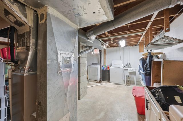 361 E Stafford Avenue, Columbus, OH 43085