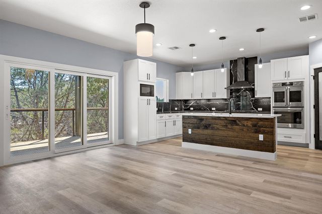 3013 Clark Ave, Lago Vista, TX 78645