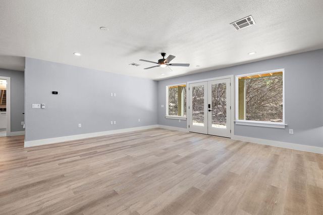 3013 Clark Ave, Lago Vista, TX 78645