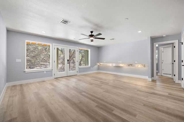 3013 Clark Ave, Lago Vista, TX 78645