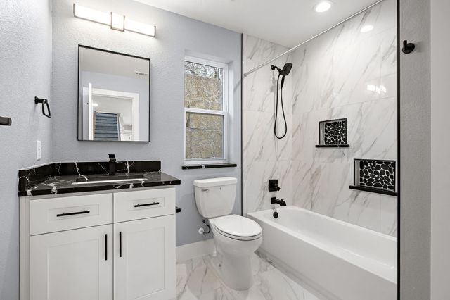 3013 Clark Ave, Lago Vista, TX 78645