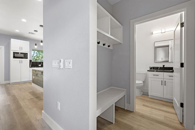 3013 Clark Ave, Lago Vista, TX 78645