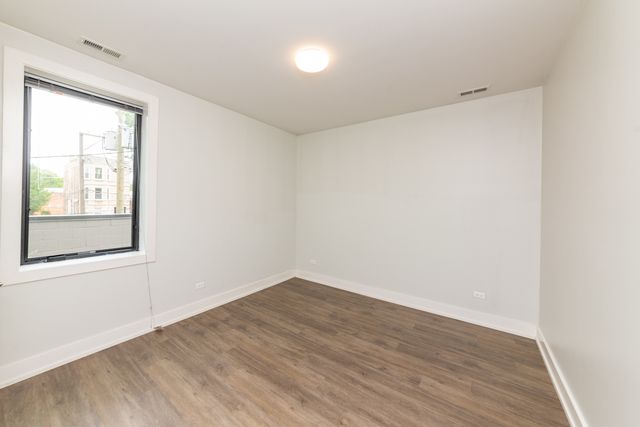 2111 S Halsted Street 205, Chicago, IL 60608