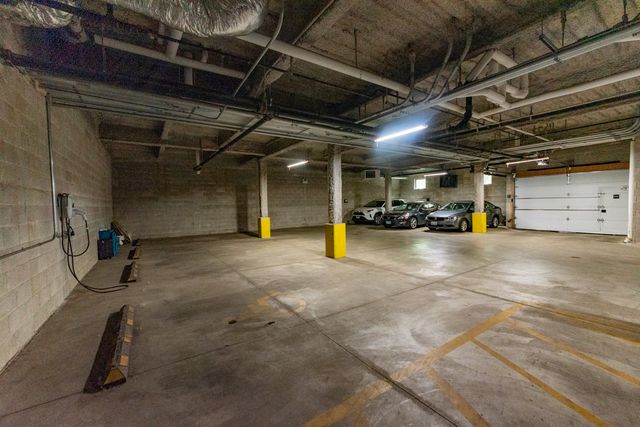 2111 S Halsted Street 205, Chicago, IL 60608