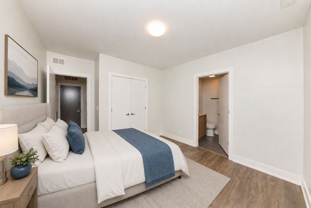 2111 S Halsted Street 205, Chicago, IL 60608